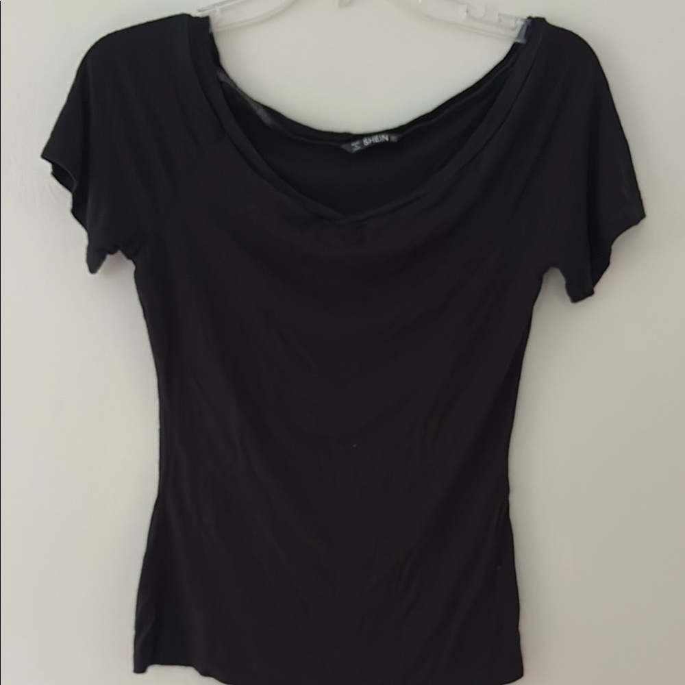 SHEIN Black Fitted Blouse with Short Sleeves